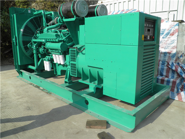 东平出租发电机 发电机组厂家：柴油发电机组的控制屏的作用是什么？