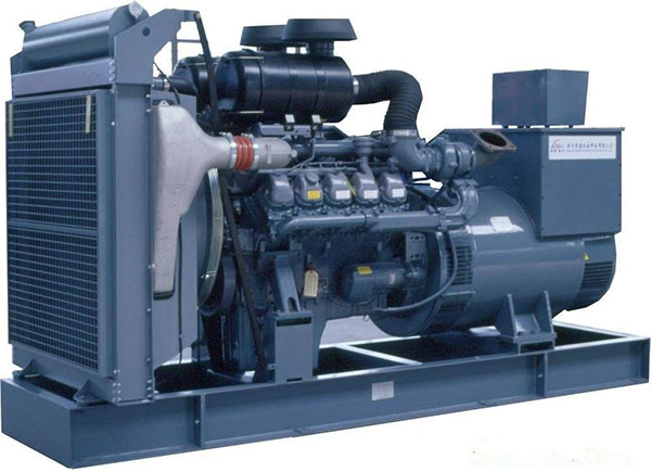 东平干接点的信号通断时间是如何确定的？